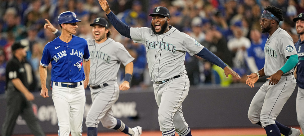 Mariners Came from Behind to Sweep the Blue Jays, Advanced to ALDS