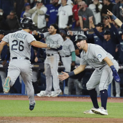 Mariners Came from Behind to Sweep the Blue Jays, Advanced to ALDS