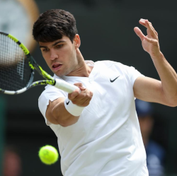 Carlos Alcaraz Wins Against Daniil Medvedev to Advance to Wimbledon Final