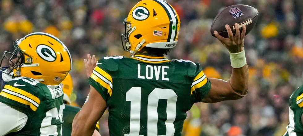 Jordan Love of the Packers is Out with a Knee Injury, Expected to Return in Week 4